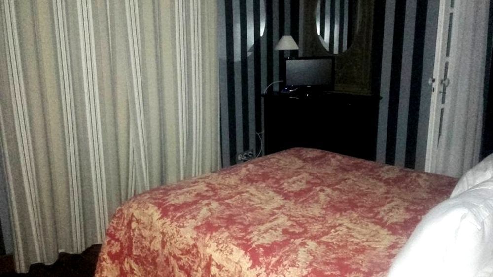Hotel La Villa Сен-П'єрр-д'Ірюб Екстер'єр фото