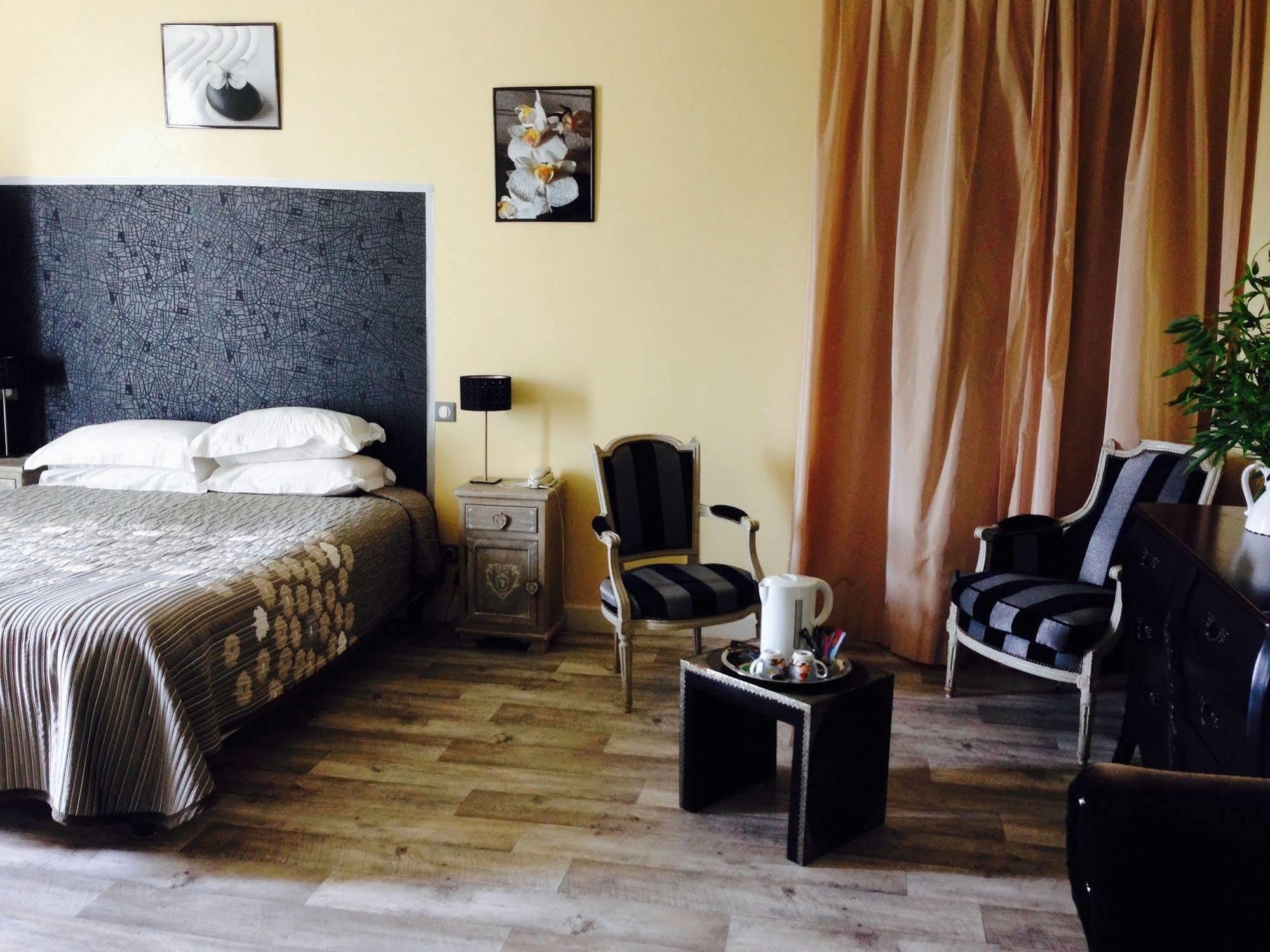 Hotel La Villa Сен-П'єрр-д'Ірюб Екстер'єр фото